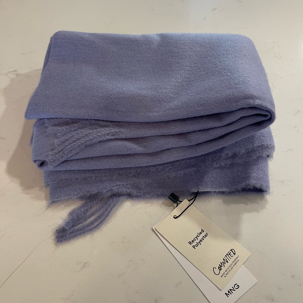 Brand new Lavender scarf by MANGO